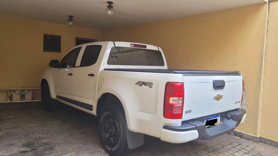 CHEVROLET S10 2.8 16V TURBO DIESEL LS CD 4X4 MANUAL CHEVROLET S10 2.8 16V TURBO DIESEL LS CD 4X4 MANUAL